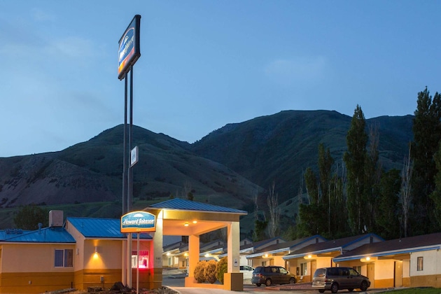 Gallery - Howard Johnson By Wyndham Brigham City