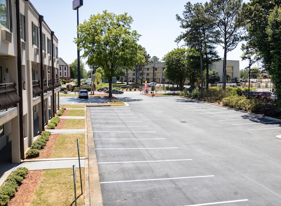 Gallery - Baymont By Wyndham College Park Atlanta Airport South
