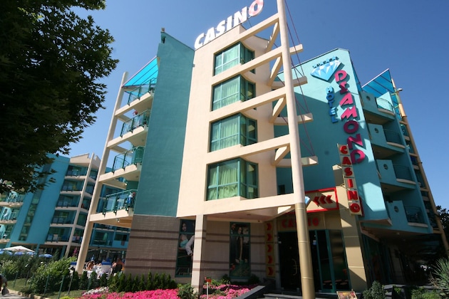 Gallery - Diamond Apartcomplex