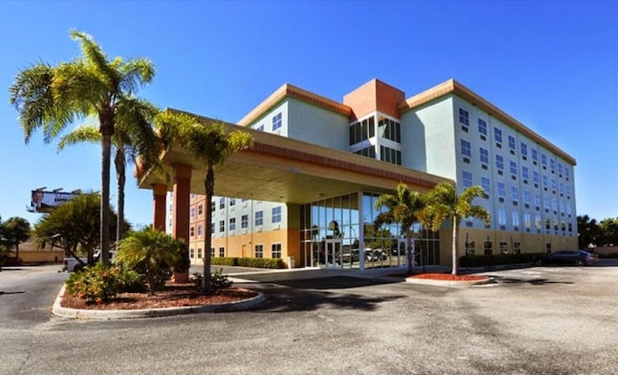 Gallery - Allure Suites