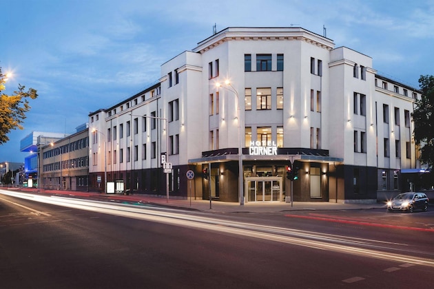 Gallery - Corner Hotel
