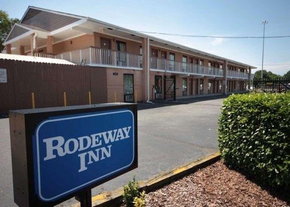 Gallery - Rodeway Inn Charlotte