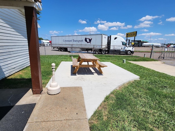Gallery - Super 8 By Wyndham West Memphis