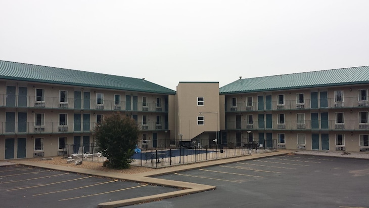 Gallery - Days Inn By Wyndham Harrison
