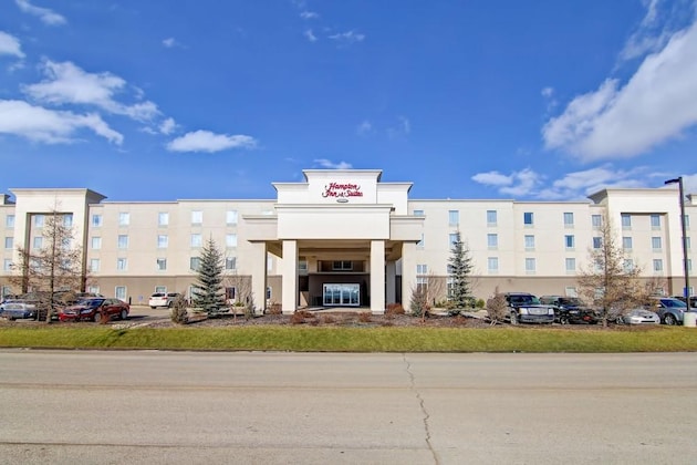 Gallery - Hampton Inn and Suites by Hilton Red Deer