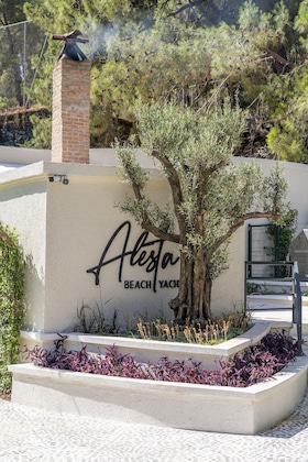 Gallery - Alesta Yacht Hotel