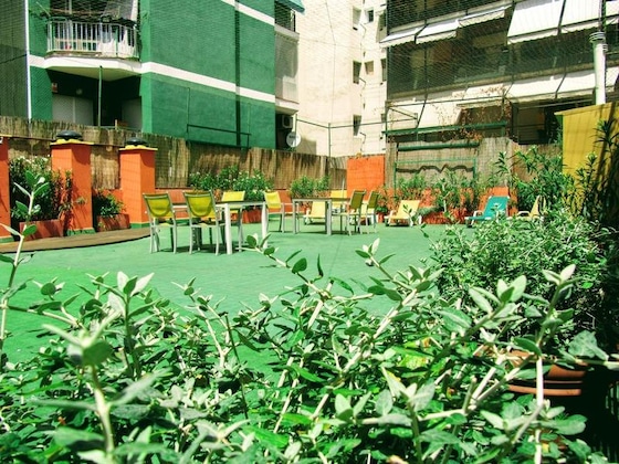 Gallery - Onefam Les Corts
