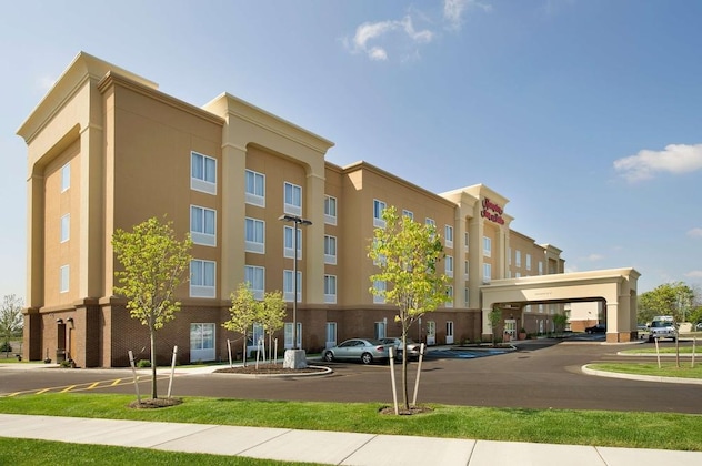 Gallery - Hampton Inn & Suites Buffalo Airport