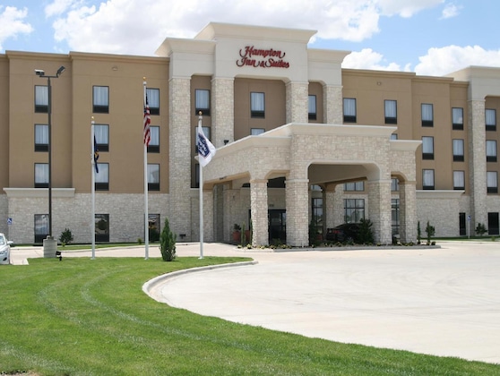 Gallery - Hampton Inn & Suites Liberal