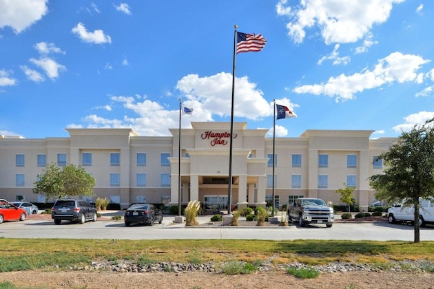 Gallery - Hampton Inn Pecos