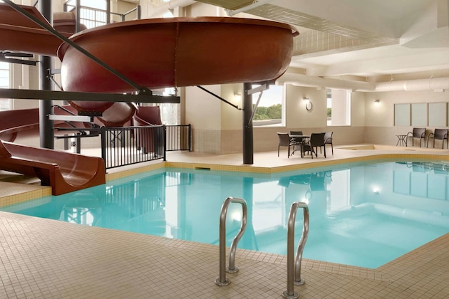 Gallery - Canalta Airdrie Hotel