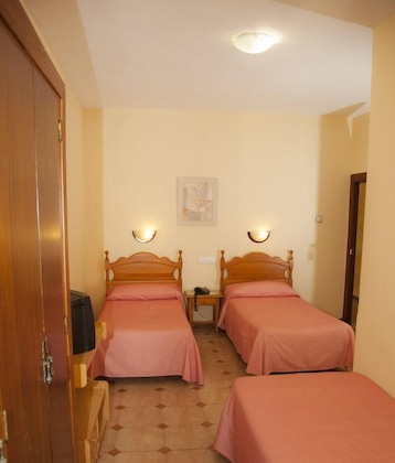 Gallery - Hostal París