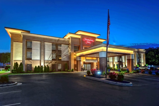 Gallery - Hampton Inn Batesville