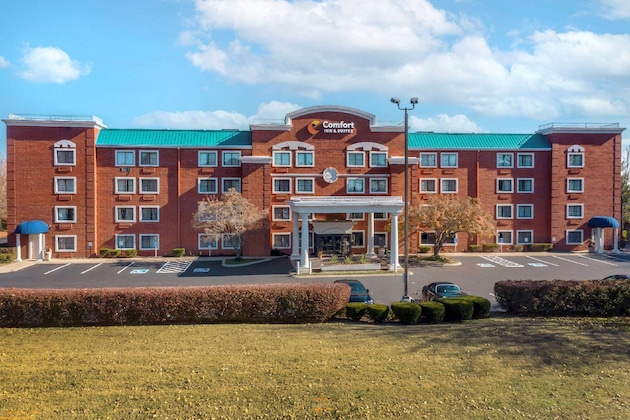 Gallery - Comfort Inn & Suites