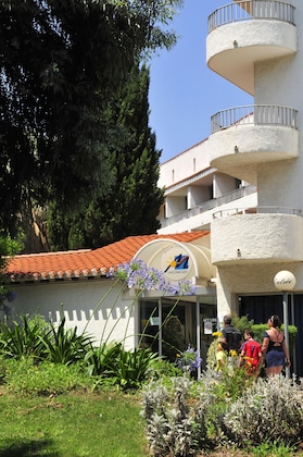 Gallery - Le Domaine Du Mas Blanc By Popinns