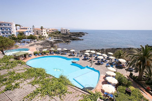 Gallery - Arathena Rocks Hotel