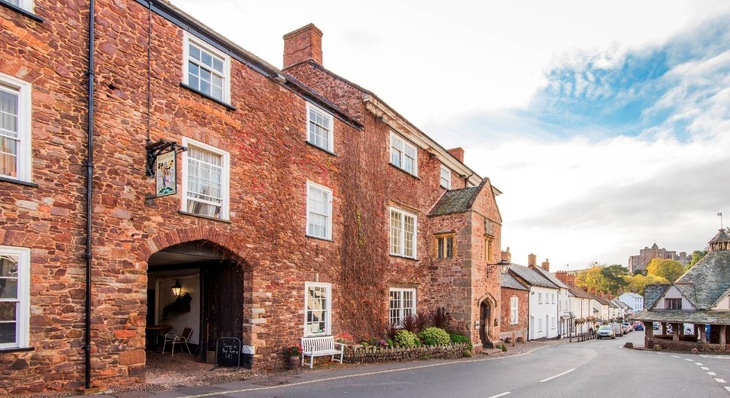 Gallery - Luttrell Arms Hotel