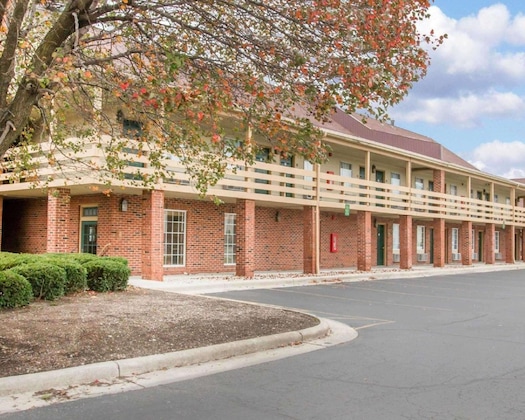 Gallery - Quality Inn Findlay