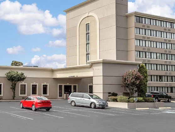 Gallery - Ramada By Wyndham Winston-Salem
