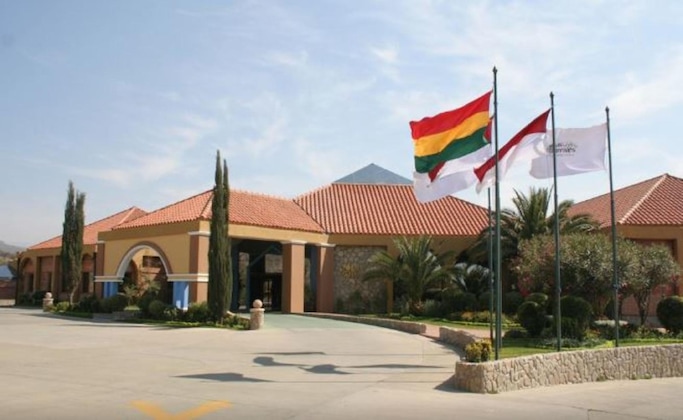 Gallery - Los Parrales Hotel Resort