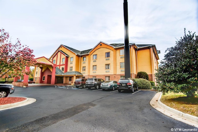 Gallery - Comfort Inn & Suites Macon North I-75