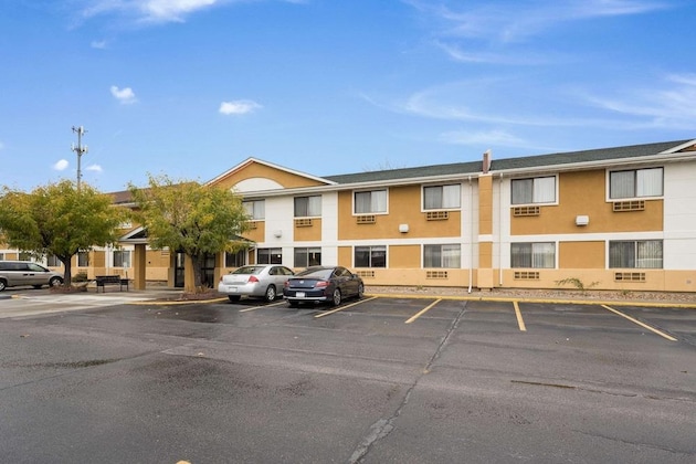 Gallery - Quality Inn & Suites South