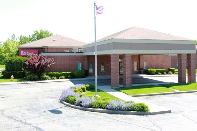 Gallery - Red Roof Inn Gurnee - Waukegan