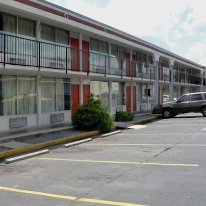 Gallery - Royal Inn Knoxville Airport Alcoa
