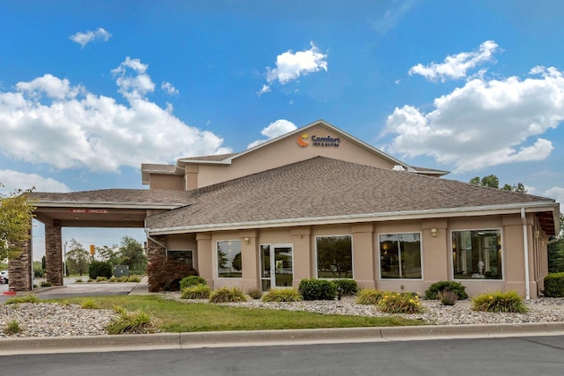 Gallery - Comfort Inn & Suites Dimondale - Lansing