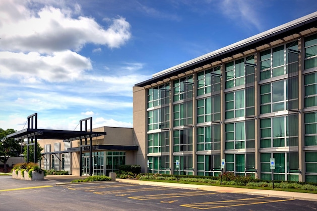 Gallery - Crowne Plaza Lombard Downers Grove By Ihg