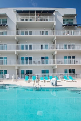 Gallery - Coconut Palms Beach Resort Ii A Ramada By Wyndham