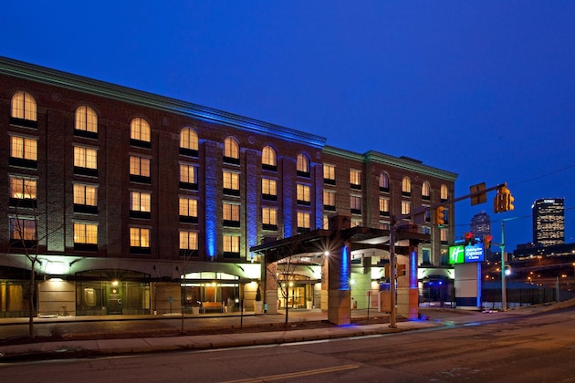 Gallery - Holiday Inn Express Hotel & Suites Pittsburgh-South Side By Ihg