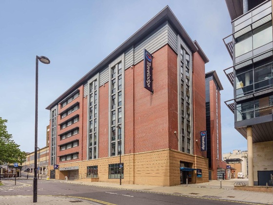 Gallery - Travelodge Sheffield Central