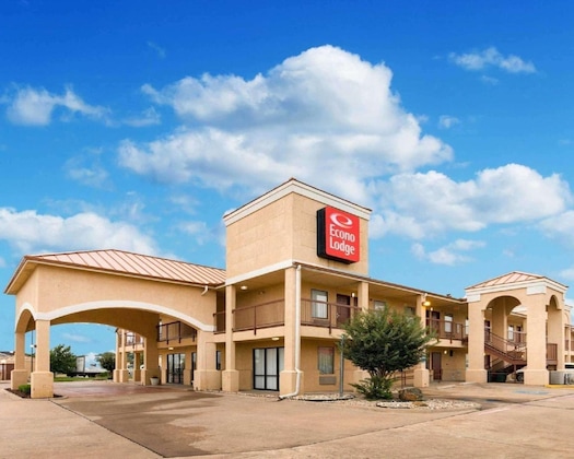 Gallery - Econo Lodge Hillsboro