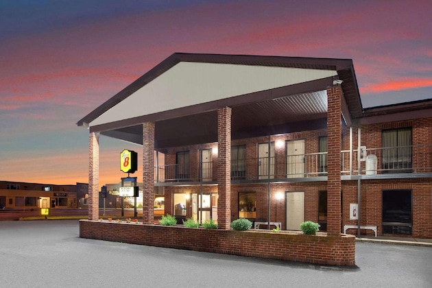 Gallery - Super 8 By Wyndham Sandusky