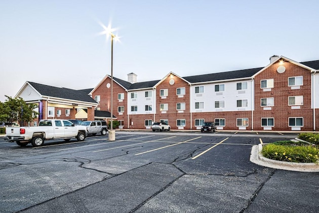Gallery - Holiday Inn Express Chicago Nw - Vernon Hills By Ihg