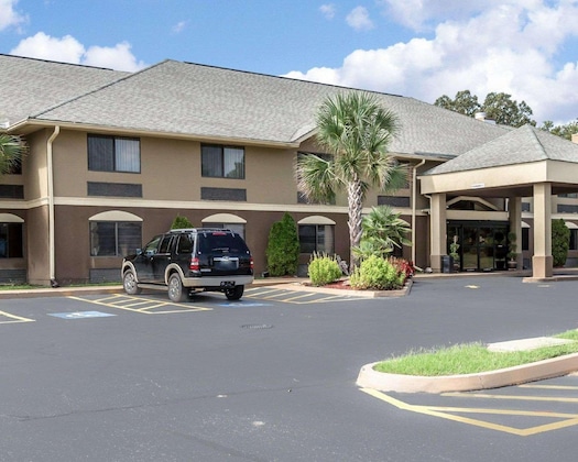 Gallery - Comfort Inn & Suites - Near Robins Air Force Base Main Gate