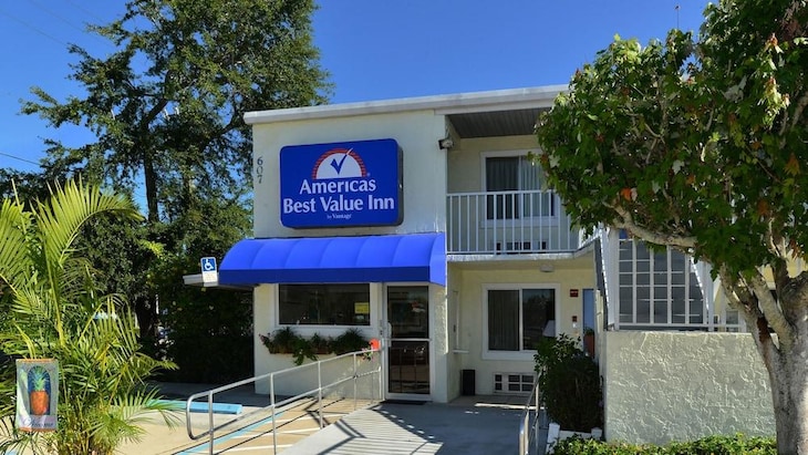 Gallery - Americas Best Value Inn - Bradenton Sarasota