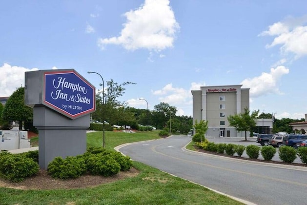 Gallery - Hampton Inn & Suites Greensboro  Coliseum Area