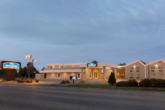 Gallery - Howard Johnson By Wyndham Billings