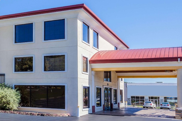 Gallery - Days Inn By Wyndham Dalton
