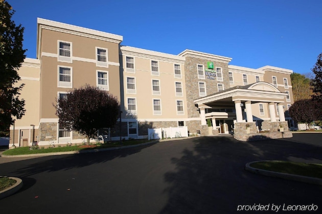 Gallery - Holiday Inn Express Hotel & Suites Danbury - I-84 By Ihg
