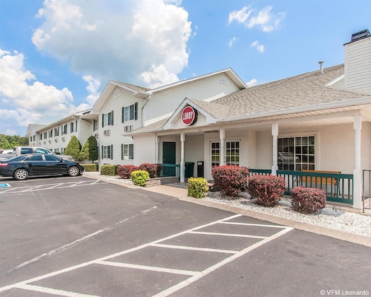 Gallery - Econo Lodge Inn And Suites