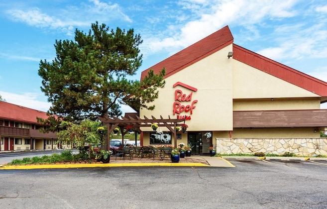 Gallery - Red Roof Inn Grand Rapids Airport