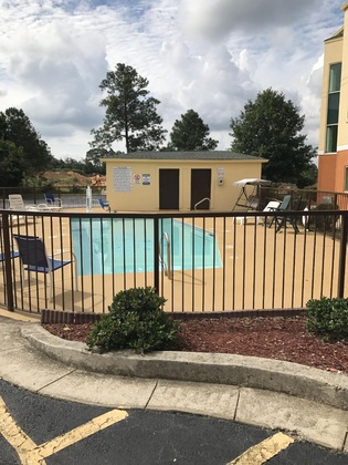 Gallery - Days Inn & Suites By Wyndham Augusta Near Fort Gordon