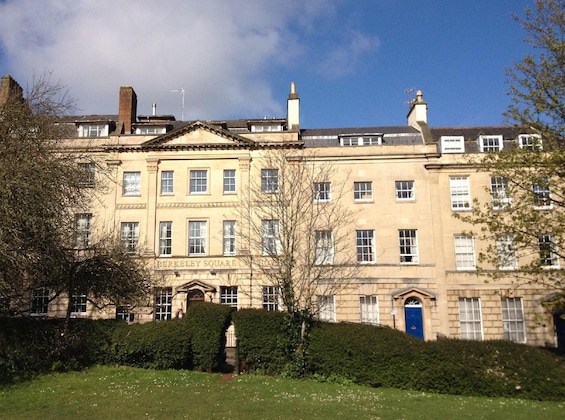 Gallery - Berkeley Square Hotel