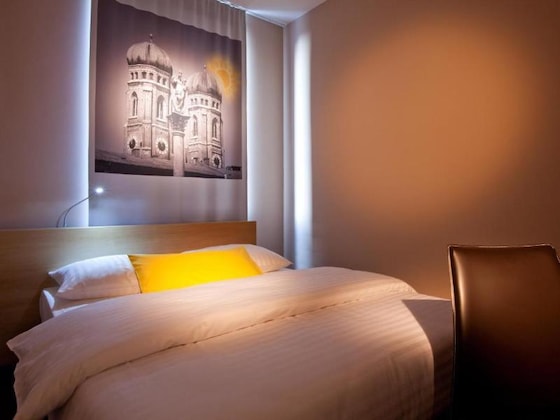 Gallery - B&B Hotel München-Moosach