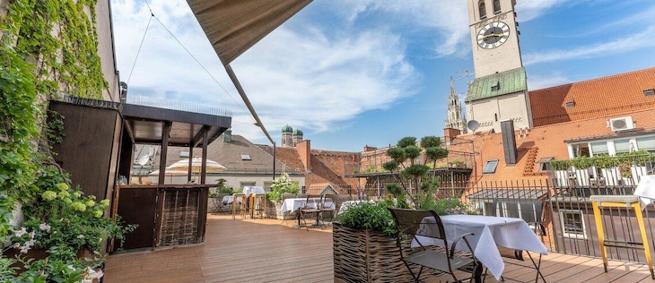 Gallery - Louis Hotel