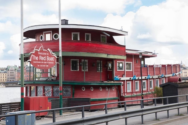 Gallery - The Red Boat And Ran