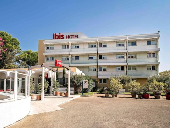 Gallery - ibis Nimes Ouest